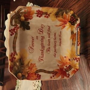 Porcelain Display/Serving plate, Thanksgiving themed